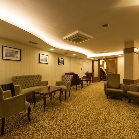 Cesmeli Konak Hotel ซิลิวรี ภายนอก รูปภาพ