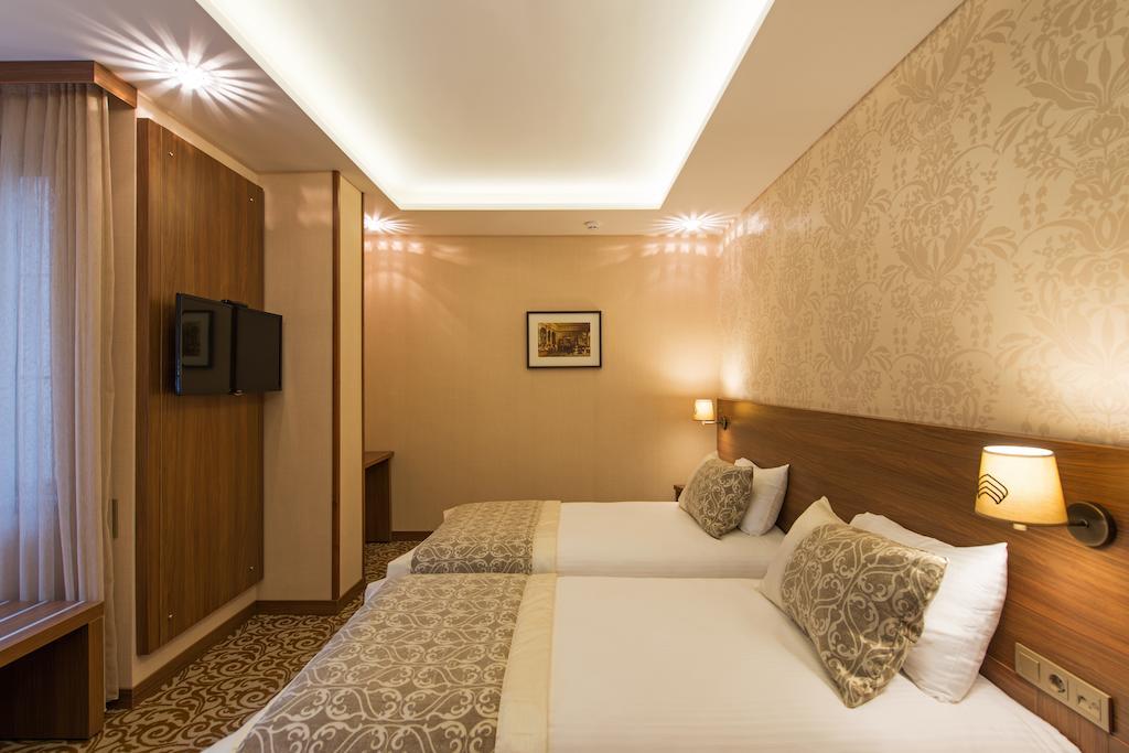 Cesmeli Konak Hotel ซิลิวรี ห้อง รูปภาพ