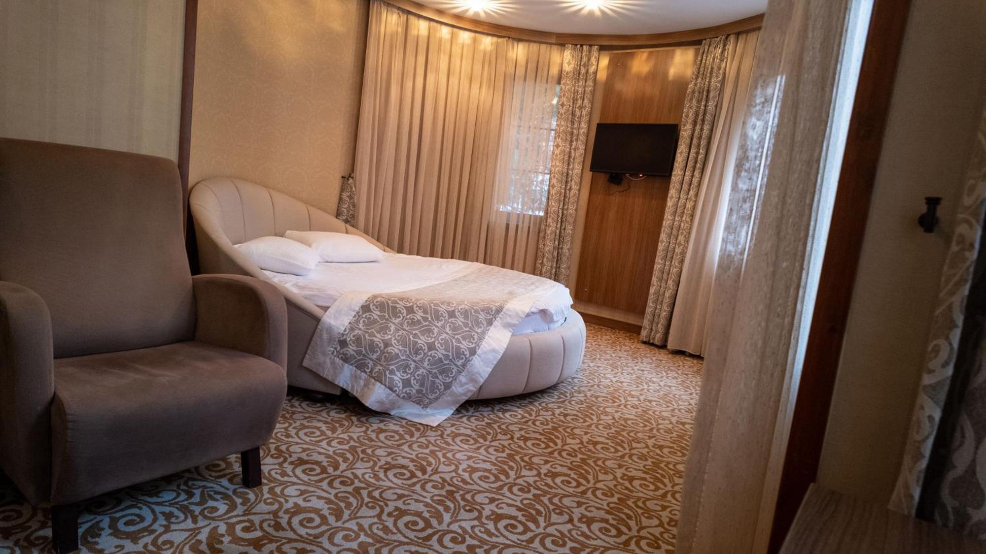 Cesmeli Konak Hotel ซิลิวรี ภายนอก รูปภาพ