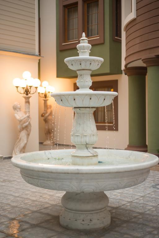 Cesmeli Konak Hotel ซิลิวรี ภายนอก รูปภาพ