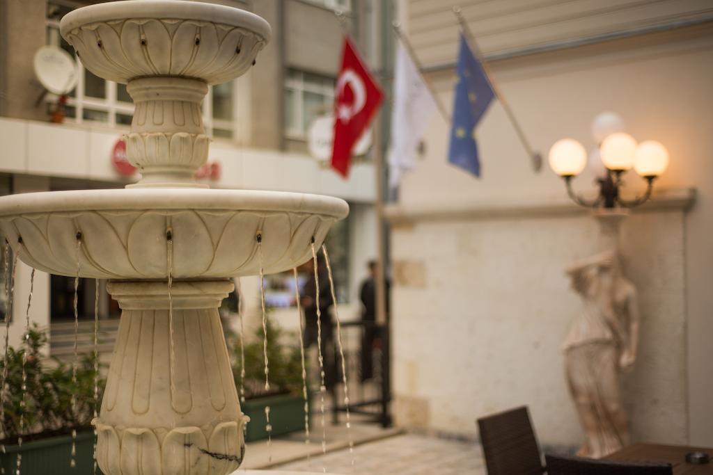 Cesmeli Konak Hotel ซิลิวรี ภายนอก รูปภาพ