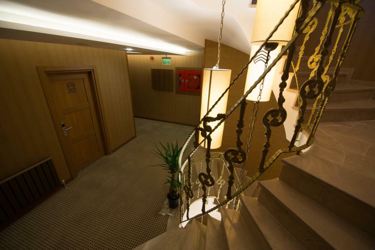 Cesmeli Konak Hotel ซิลิวรี ภายนอก รูปภาพ